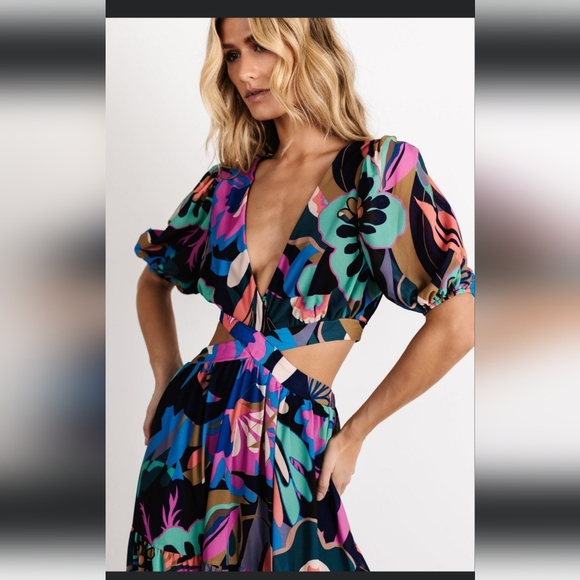 Flying Tomato Cutout Dress - Picture 4 of 13